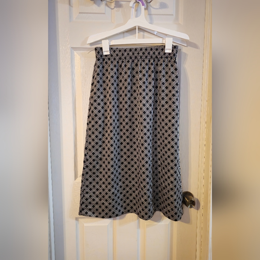 H&M A-line Midi Skirt for Work or Date